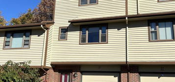 1516 E Main St Apt 25, Meriden, CT 06450