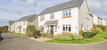 4 bed detached house for sale