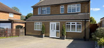 4 bed detached house for sale