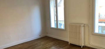 Appartement  à louer, 2 pièces, 1 chambre, 44 m²