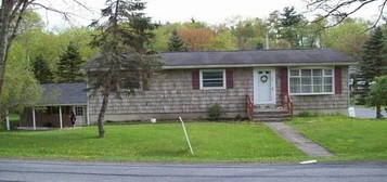 509 Mill Creek Rd, Stroudsburg, PA 18360