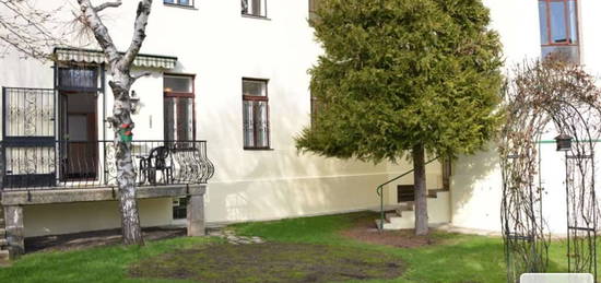 Altbau mit Garten und Terrasse - Provisionsfrei