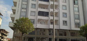 SAHİBİNDEN SIFIR MERKEZDE 3+1 DAİRE 150m2 CADDE ÜZERİNDE