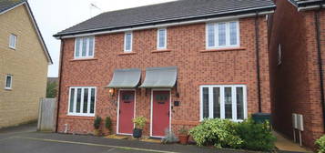 2 bedroom semi-detached house for sale