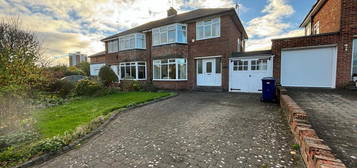 3 bedroom semi-detached house