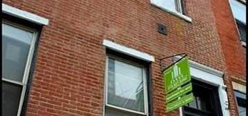 412 S 15th St Apt 1R, Philadelphia, PA 19146