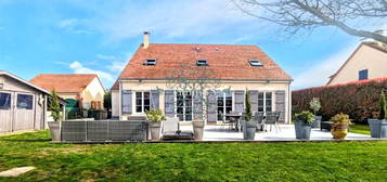 En vente à Saint-Crépin-Ibouvillers : Maison de 2007 avec es