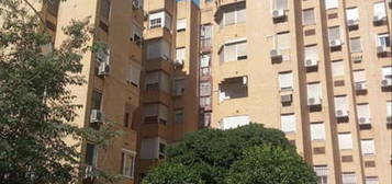 Piso en venta en Zapillo, Urbadiez - Entrepuentes