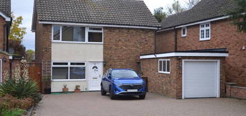 4 bed detached house for sale