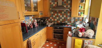 4 bedroom terraced house to rent