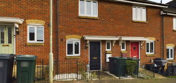 Terraced house to rent in Ayrshire Close, Kennington, Ashford TN24