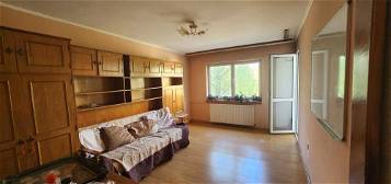 Apartament 2 camere, decomandat, etaj 2, strada Dacia