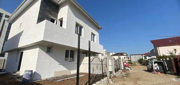 Vila tip Duplex la alb in zona cu regim mic de inaltime, Militari Residence