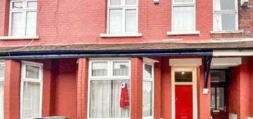 4 bedroom terraced house