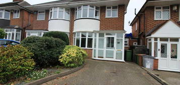 3 bedroom semi-detached house