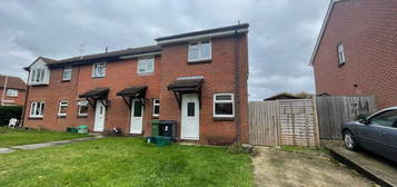 End terrace house to rent in Porlock Close, Thatcham RG19