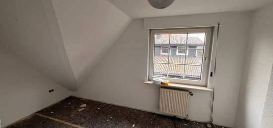 Frisch renovierte Maisonette-Wohnung in Norden