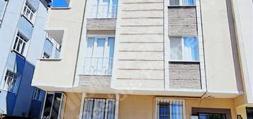 ÇAYIROVA BELEDİYESİNE KOMŞU SATILIK 3+1 DAİRE