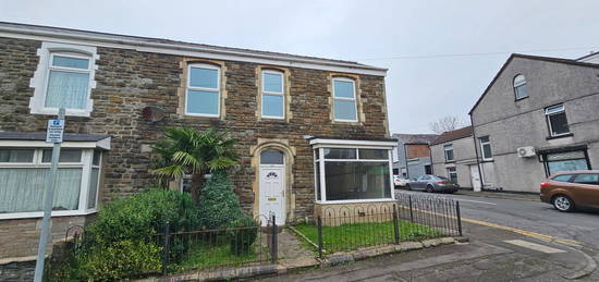 2 bed end terrace house to rent