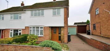 3 bedroom semi-detached house for sale