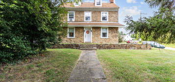 143 N Middletown Rd, Media, PA 19063