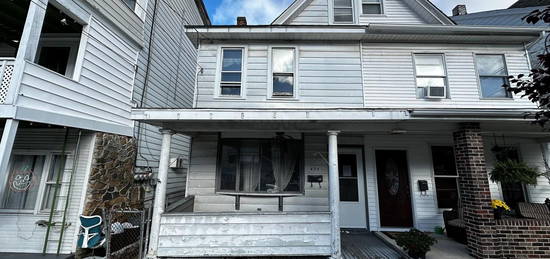 423 Hazle St, Tamaqua, PA 18252