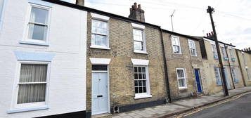 Terraced house to rent in John Street, Cambridge CB1