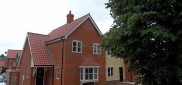 3 bedroom semi-detached house to rent