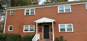 1620 N English St Apt G, Greensboro, NC 27405