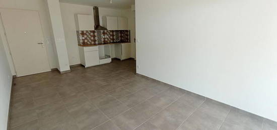 Appartement  à louer, 2 pièces, 1 chambre, 41 m²