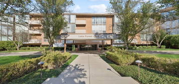 1301 N Western Ave Unit 328, Lake Forest, IL 60045