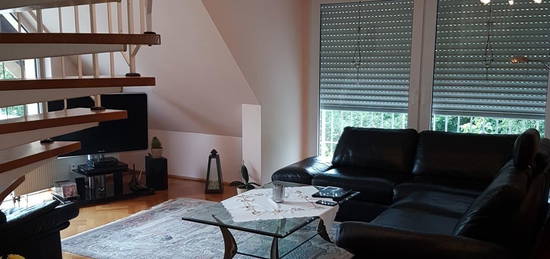 Schöne helle 4-Zimmer Maisonette Wohnung in zentraler Lage