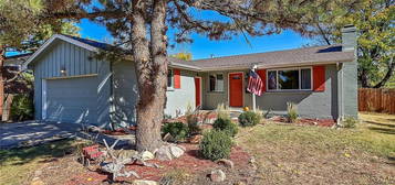 362 Zion St, Aurora, CO 80011