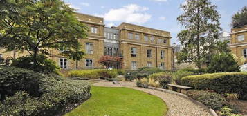 Flat to rent in Rodin Court, Angel On The Green N1