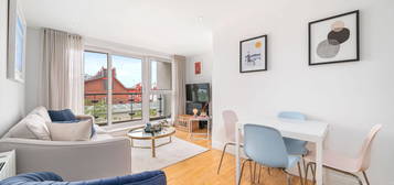 Flat for sale in Smugglers Way, London SW18