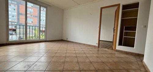 Appartement  à vendre, 4 pièces, 3 chambres, 61 m²