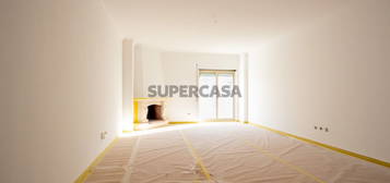 Apartamento T2 com arrecadação - Cartaxo