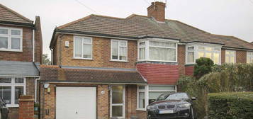 3 bedroom semi-detached house