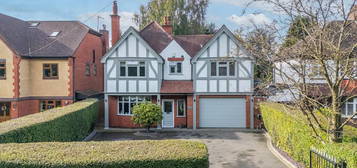 5 bedroom detached house for sale