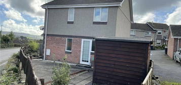 2 bedroom semi-detached house