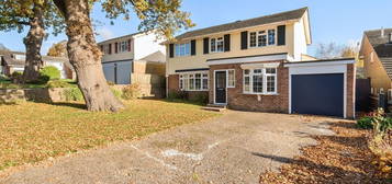 Detached house to rent in Amberley Close, Haywards Heath RH16