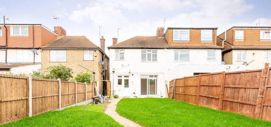 3 bedroom semi-detached house to rent