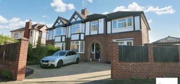 4 bedroom semi-detached house for sale