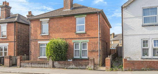 4 bedroom semi-detached house