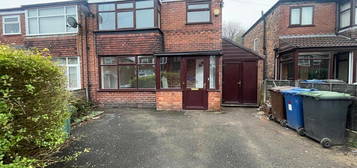 3 bedroom semi-detached house to rent