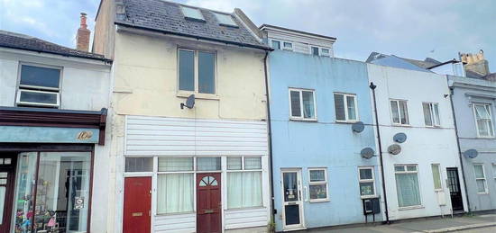 Maisonette to rent in Bohemia Road, St Leonards On Sea TN37