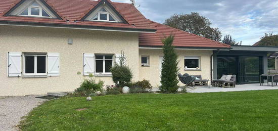 Maison 6 pièces 245 m²