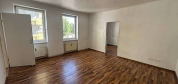2 Zimmerwohnung mit unbefristetem Mietvertrag