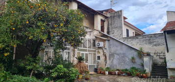 CASA SEMINDIPENDENTE A PORTICO DI CASERTA