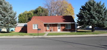 307 N Ferris St, Powell, WY 82435